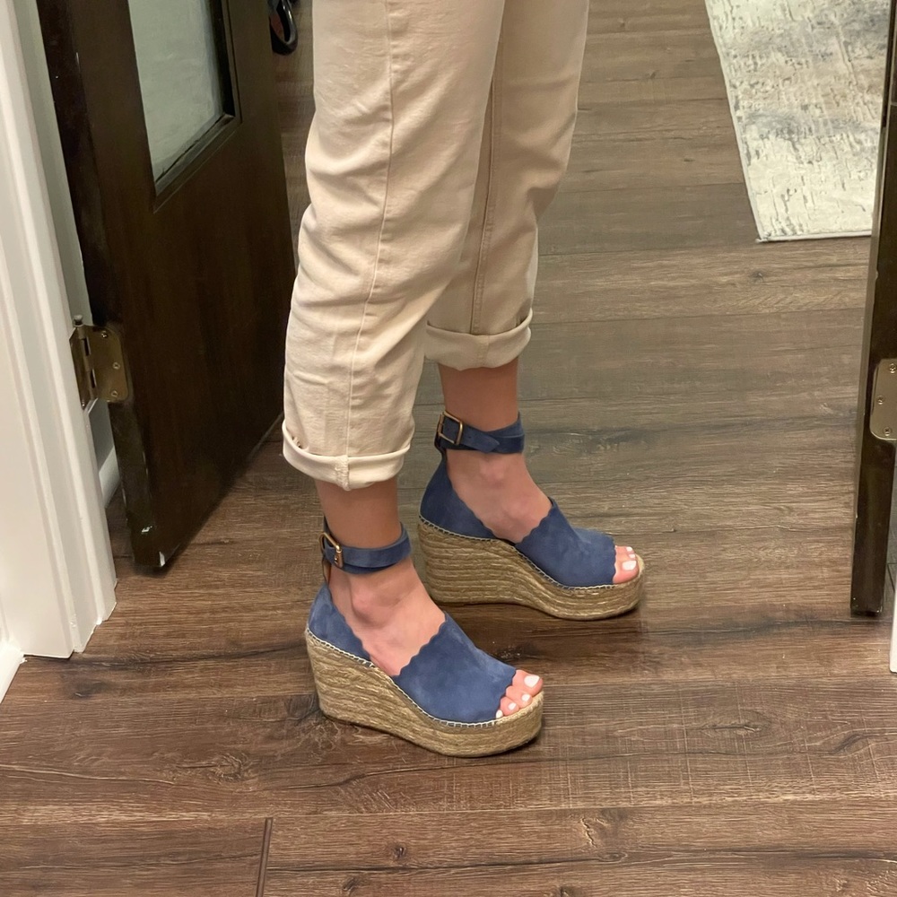 Chloe Scallop Wedge Sandals size 39